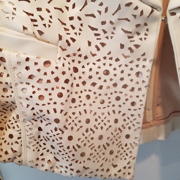 Dolce Vita Petite Sm Faux Leather Eyelet Jacket - Picture 5 of 5